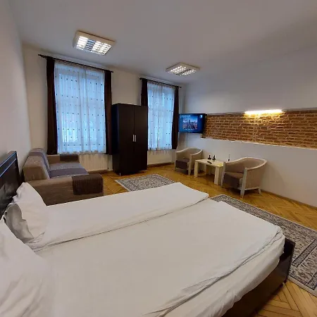 主廣場多樣公寓 Braşov Exterior photo