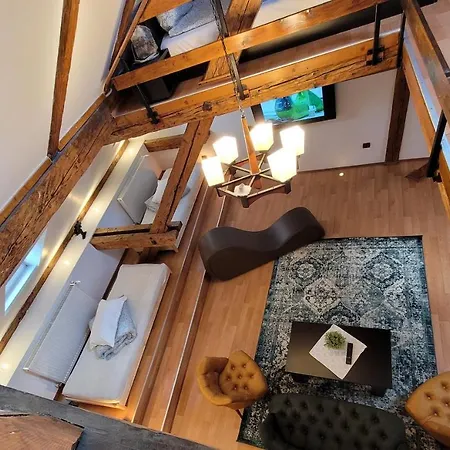 主廣場多樣公寓 Braşov Exterior photo