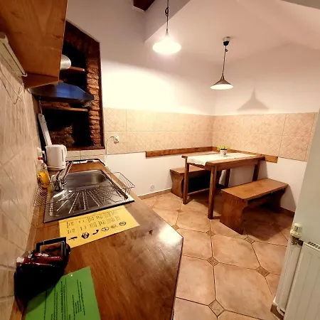 主廣場多樣公寓 Braşov Exterior photo