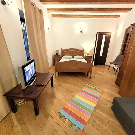 主廣場多樣公寓 Braşov Exterior photo