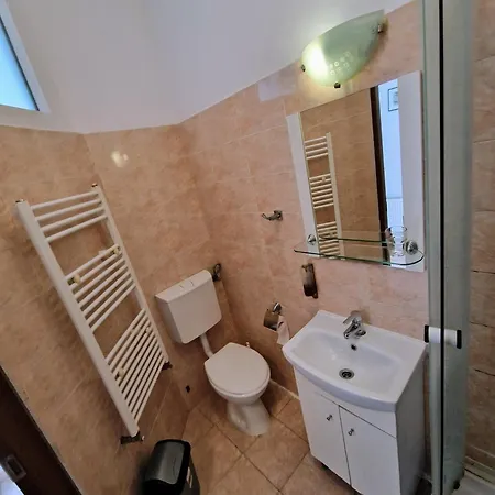 主廣場多樣公寓 Braşov Exterior photo