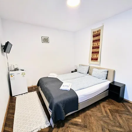 主廣場多樣公寓 Braşov Exterior photo