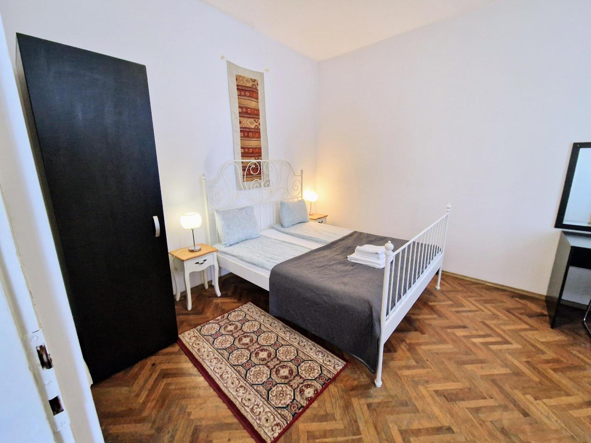 Main Square & Apartment