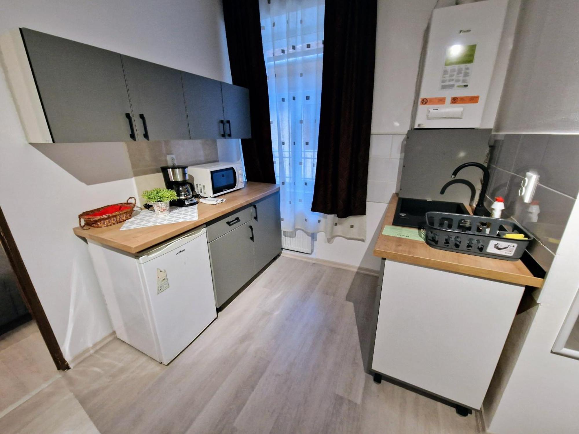 Apartment Main Square & *